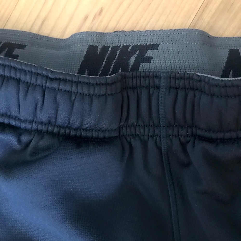 Nike Men’s size medium athletic pants
